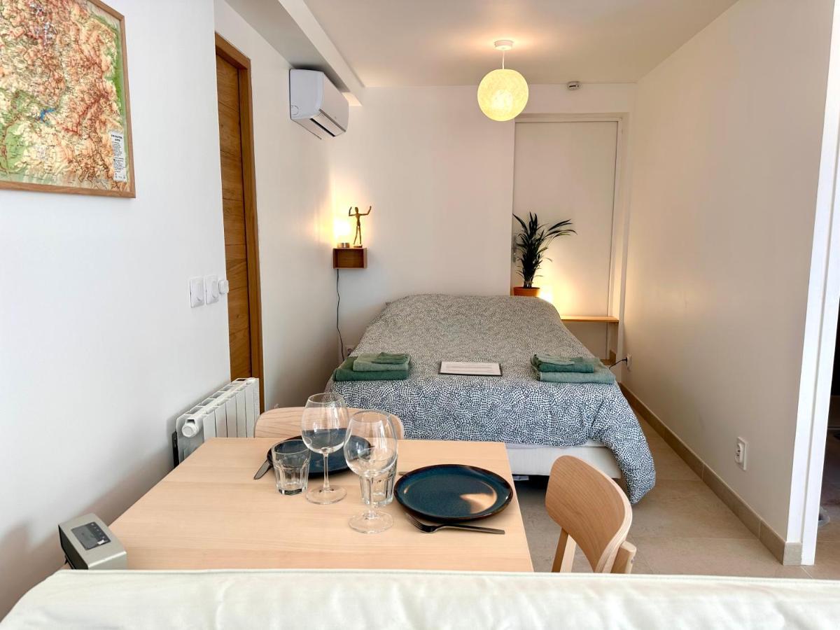 Paisible Studio Tout Neuf En Lisiere De Foret Peyrolles-en-Provence ภายนอก รูปภาพ