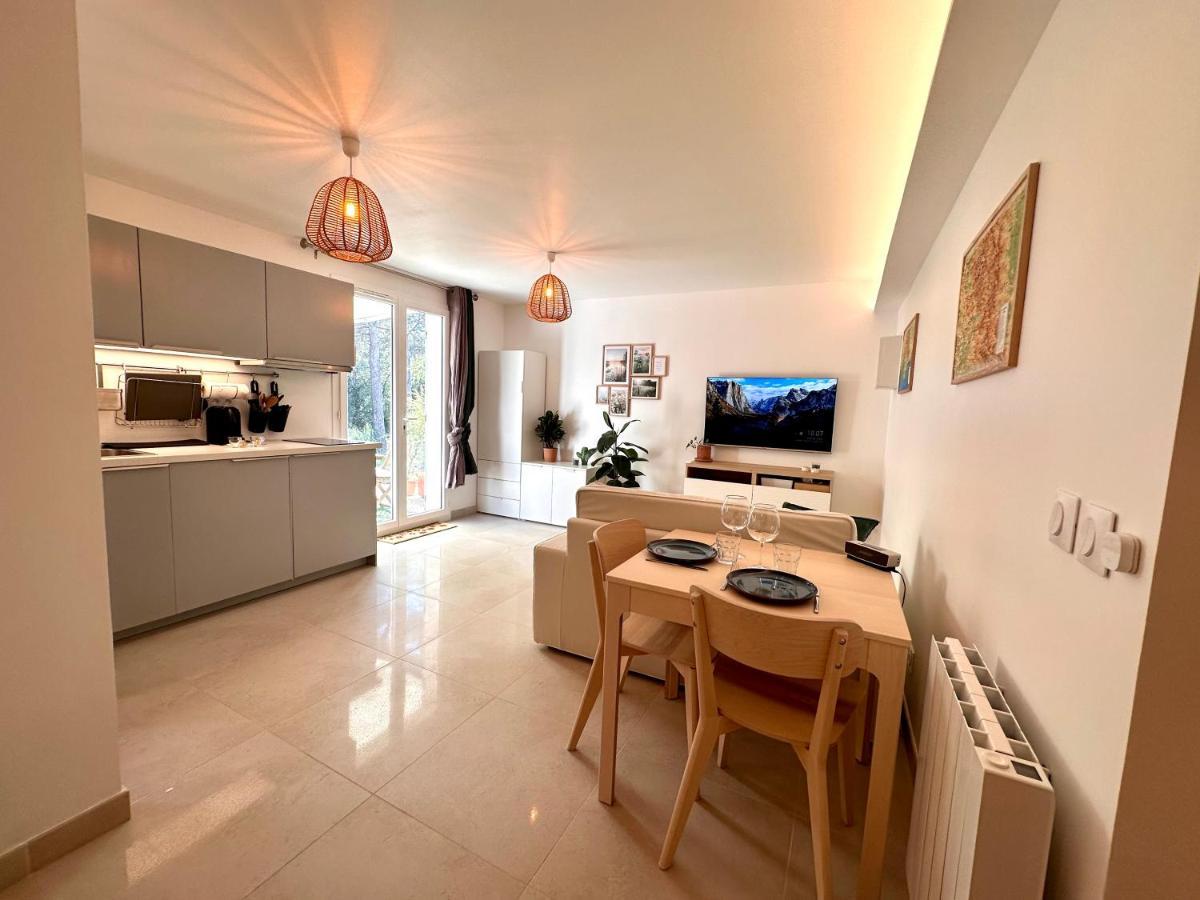 Paisible Studio Tout Neuf En Lisiere De Foret Peyrolles-en-Provence ภายนอก รูปภาพ